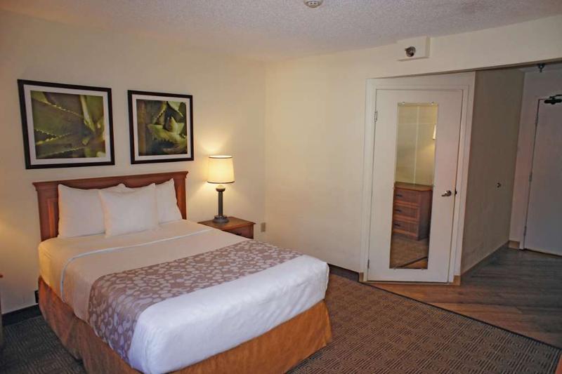 Hotel La Quinta By Wyndham Tampa Brandon West Exterior foto